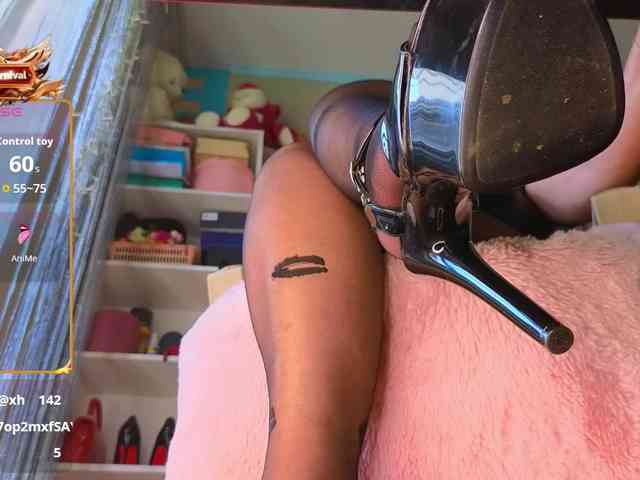 Mistress-Gwen webcam