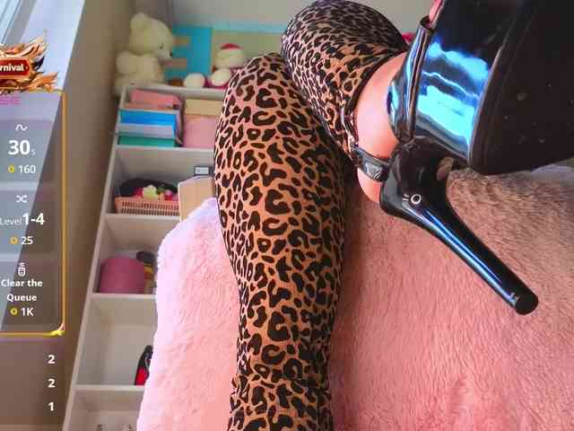 Mistress-Gwen webcam