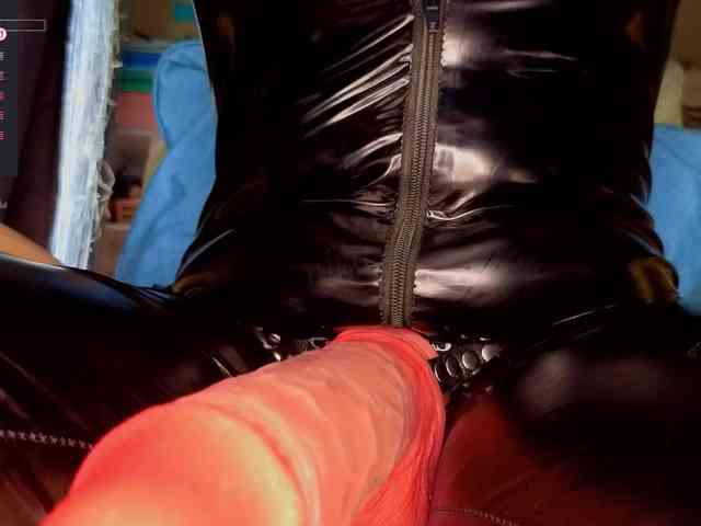 Mistress-Gwen webcam
