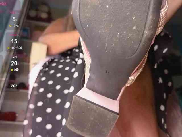 Mistress-Gwen webcam