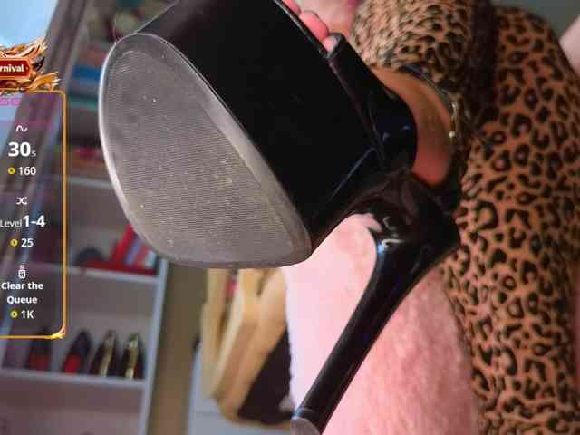Mistress-Gwen webcam