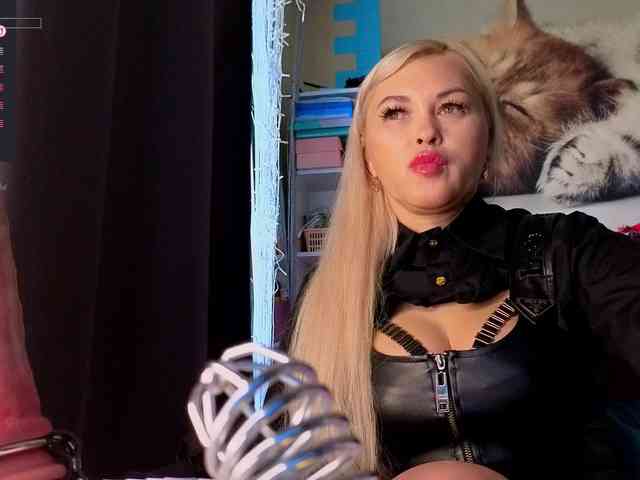 Mistress-Gwen webcam