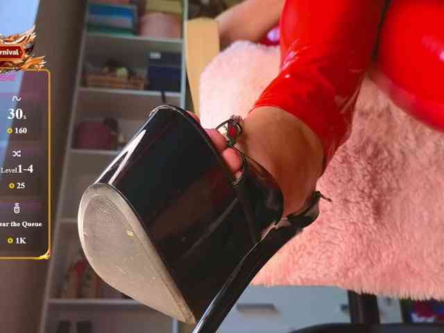 Mistress-Gwen webcam