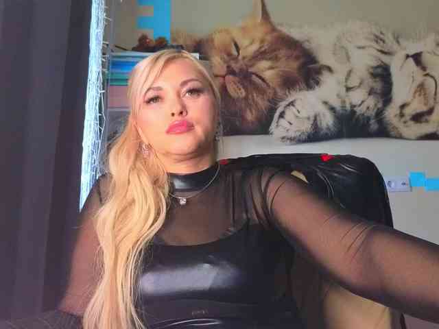 Mistress-Gwen webcam