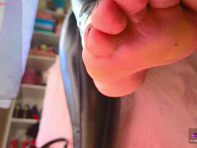 Mistress-Gwen webcam