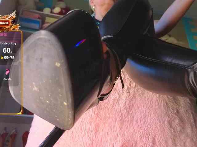 Mistress-Gwen webcam