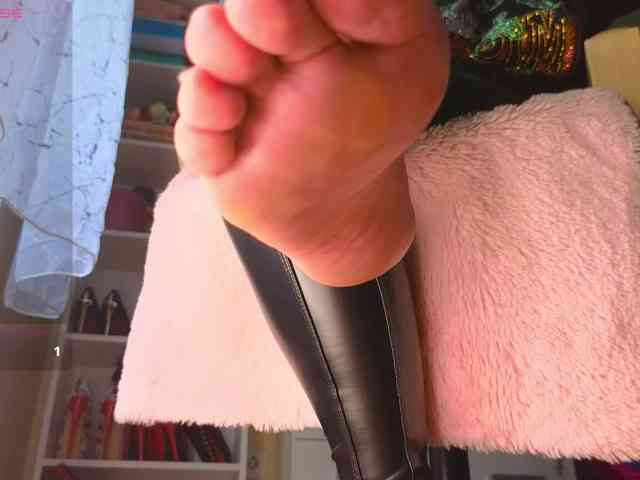 Mistress-Gwen webcam