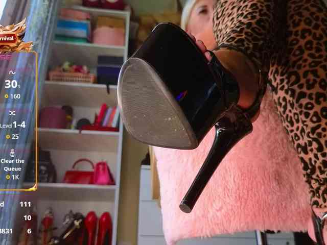 Mistress-Gwen webcam