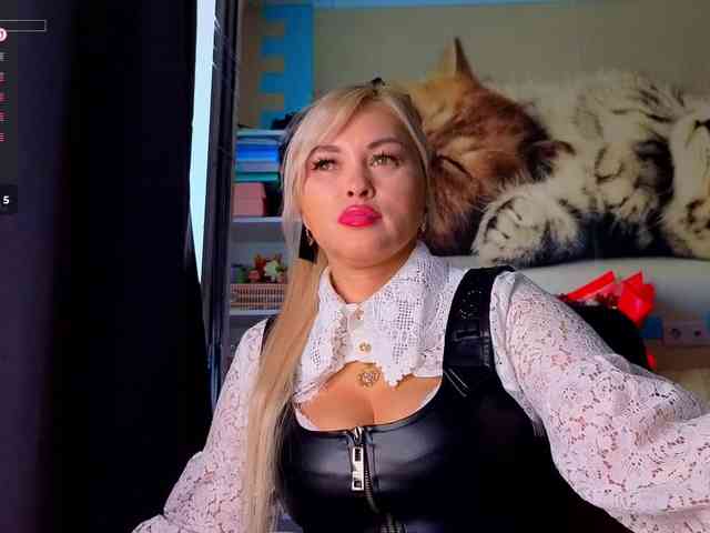 Mistress-Gwen webcam