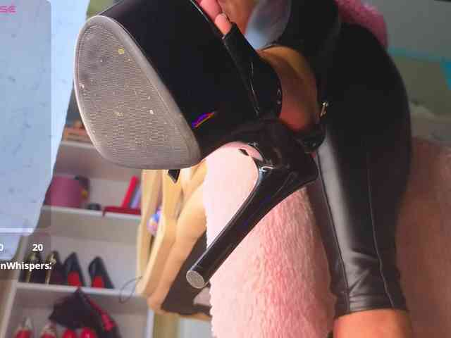 Mistress-Gwen webcam