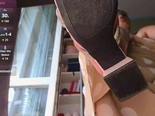 Mistress-Gwen webcam