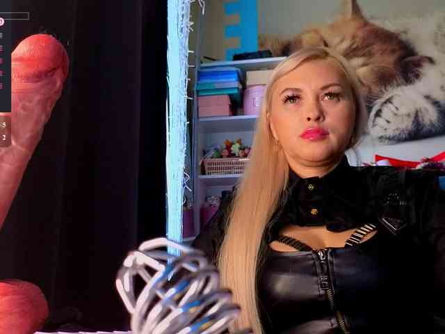 Mistress-Gwen webcam