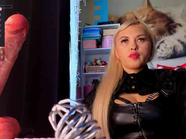 Mistress-Gwen webcam