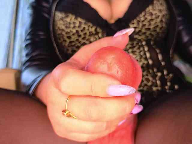 Mistress-Gwen webcam