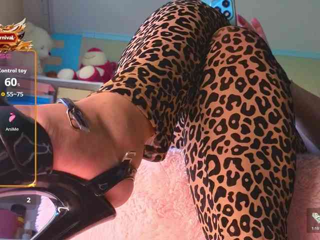 Mistress-Gwen webcam