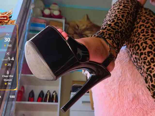 Mistress-Gwen webcam