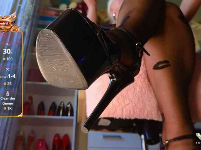 Mistress-Gwen webcam