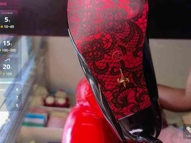 Mistress-Gwen webcam