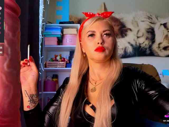 Mistress-Gwen webcam