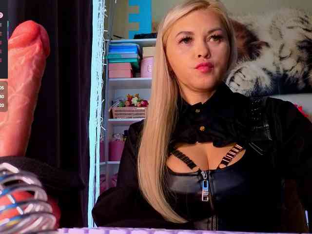 Mistress-Gwen webcam