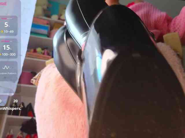 Mistress-Gwen webcam