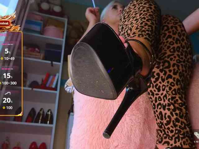 Mistress-Gwen webcam