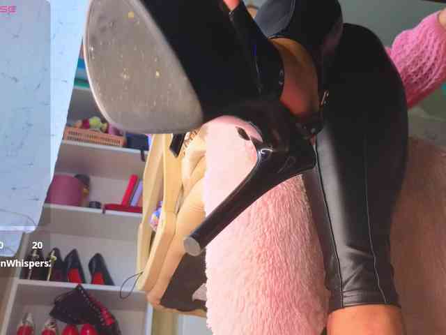 Mistress-Gwen webcam