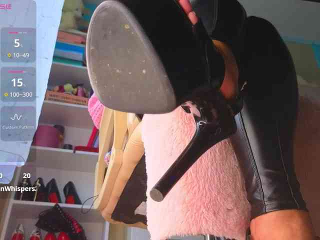 Mistress-Gwen webcam