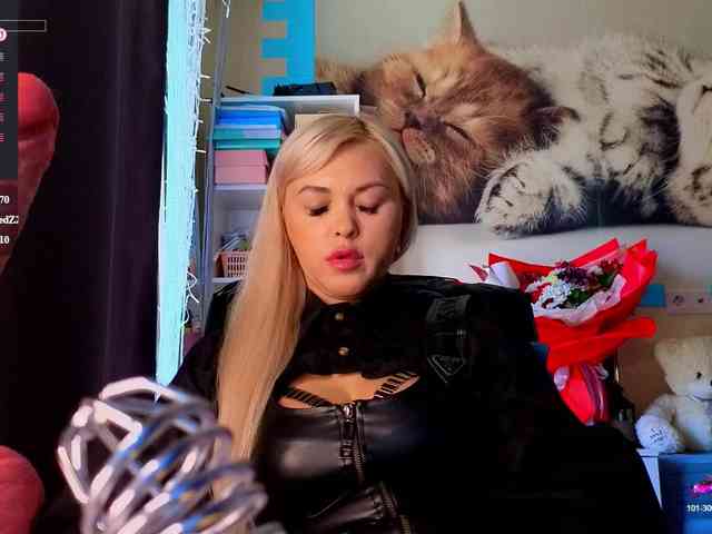 Mistress-Gwen webcam