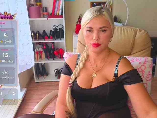 Mistress-Gwen webcam