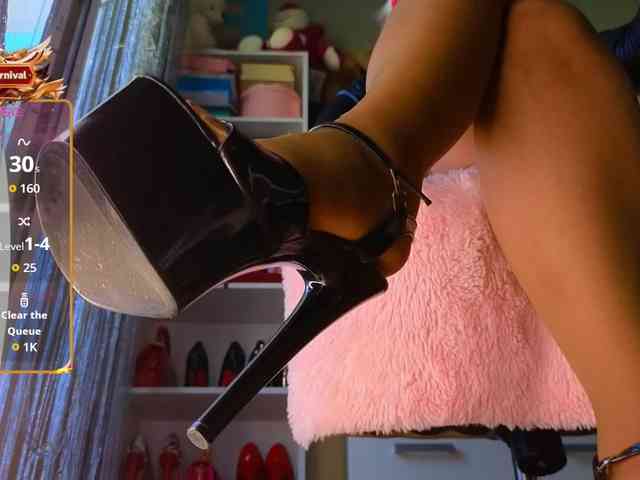 Mistress-Gwen webcam