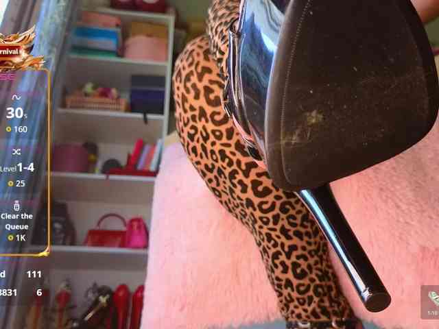 Mistress-Gwen webcam