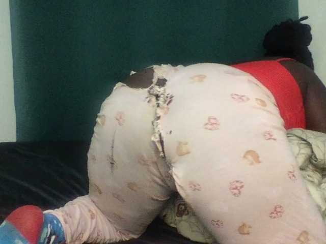 Sexxywetpussy live cam on BongaCams