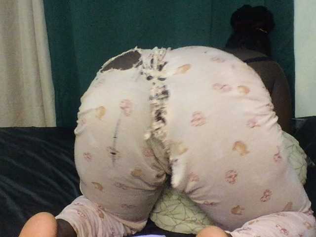 Sexxywetpussy live cam on BongaCams