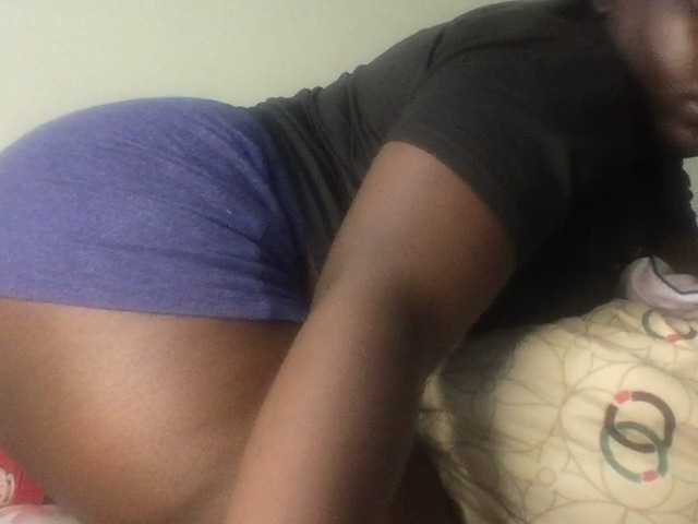 Sexxywetpussy live cam on BongaCams