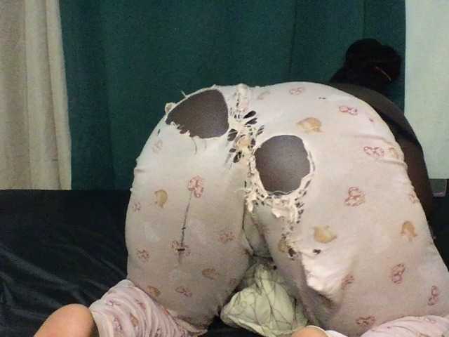 Sexxywetpussy live cam on BongaCams
