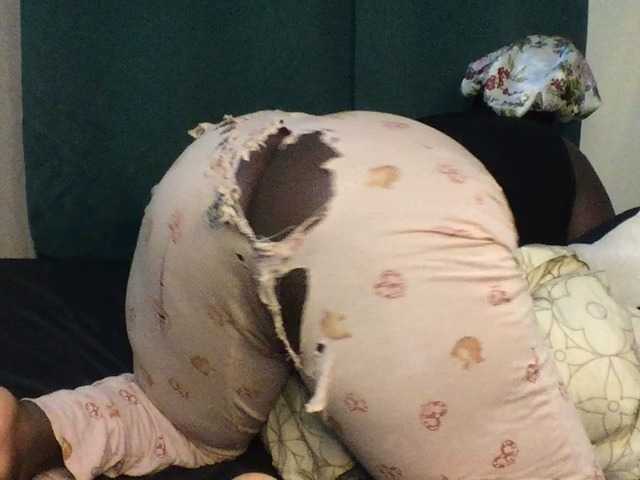 Sexxywetpussy live cam on BongaCams