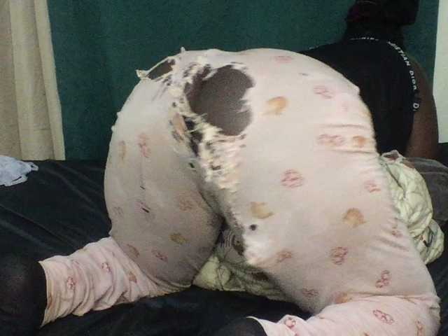Sexxywetpussy live cam on BongaCams