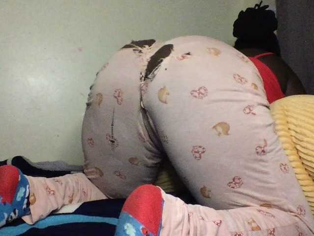 Sexxywetpussy live cam on BongaCams