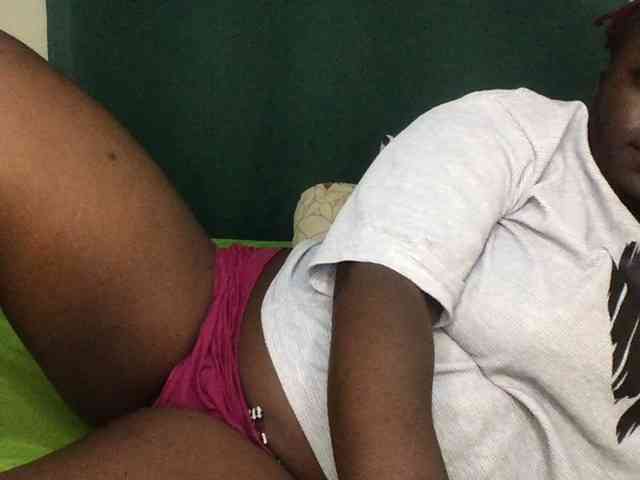 Sexxywetpussy webcam