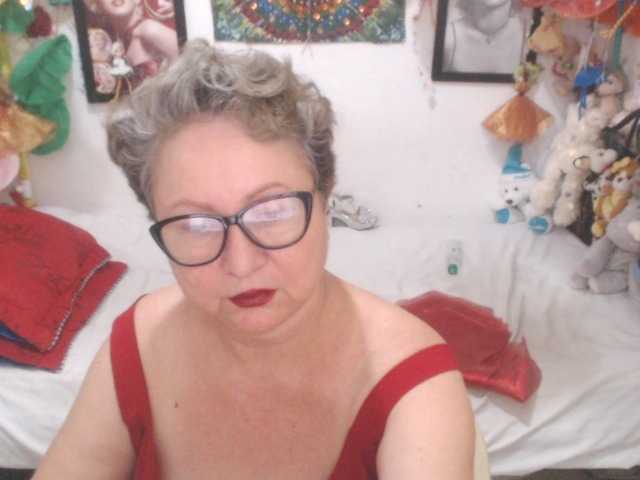 LADYQUEEN520