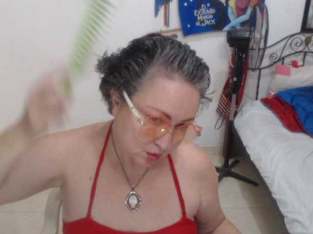 LADYQUEEN520