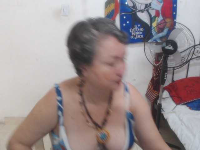 LADYQUEEN520