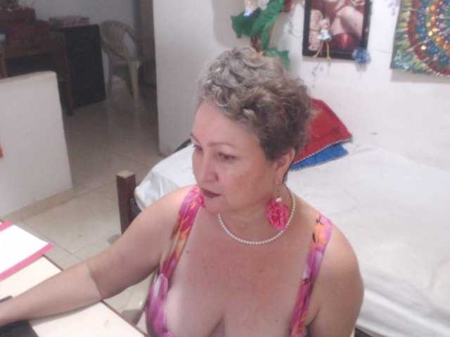 LADYQUEEN520
