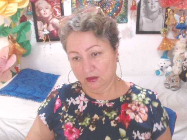 LADYQUEEN520 live cam on BongaCams
