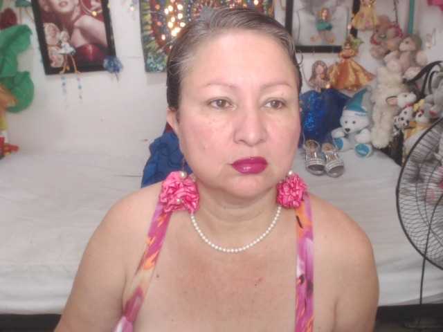 LADYQUEEN520