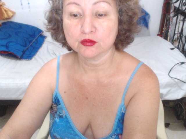 LADYQUEEN520 live cam on BongaCams