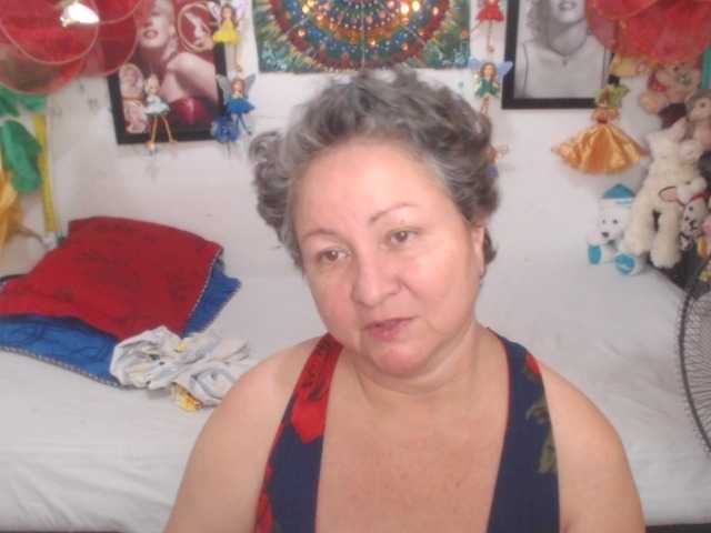 LADYQUEEN520