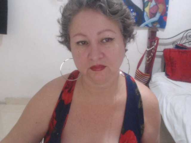 LADYQUEEN520 live cam on BongaCams