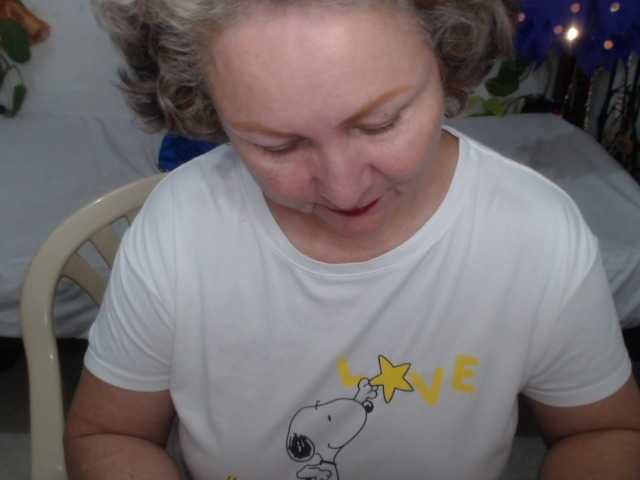 LADYQUEEN520's BongaCams show and profile